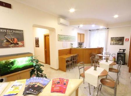 Hotel Zara Napoli Kültér fotó